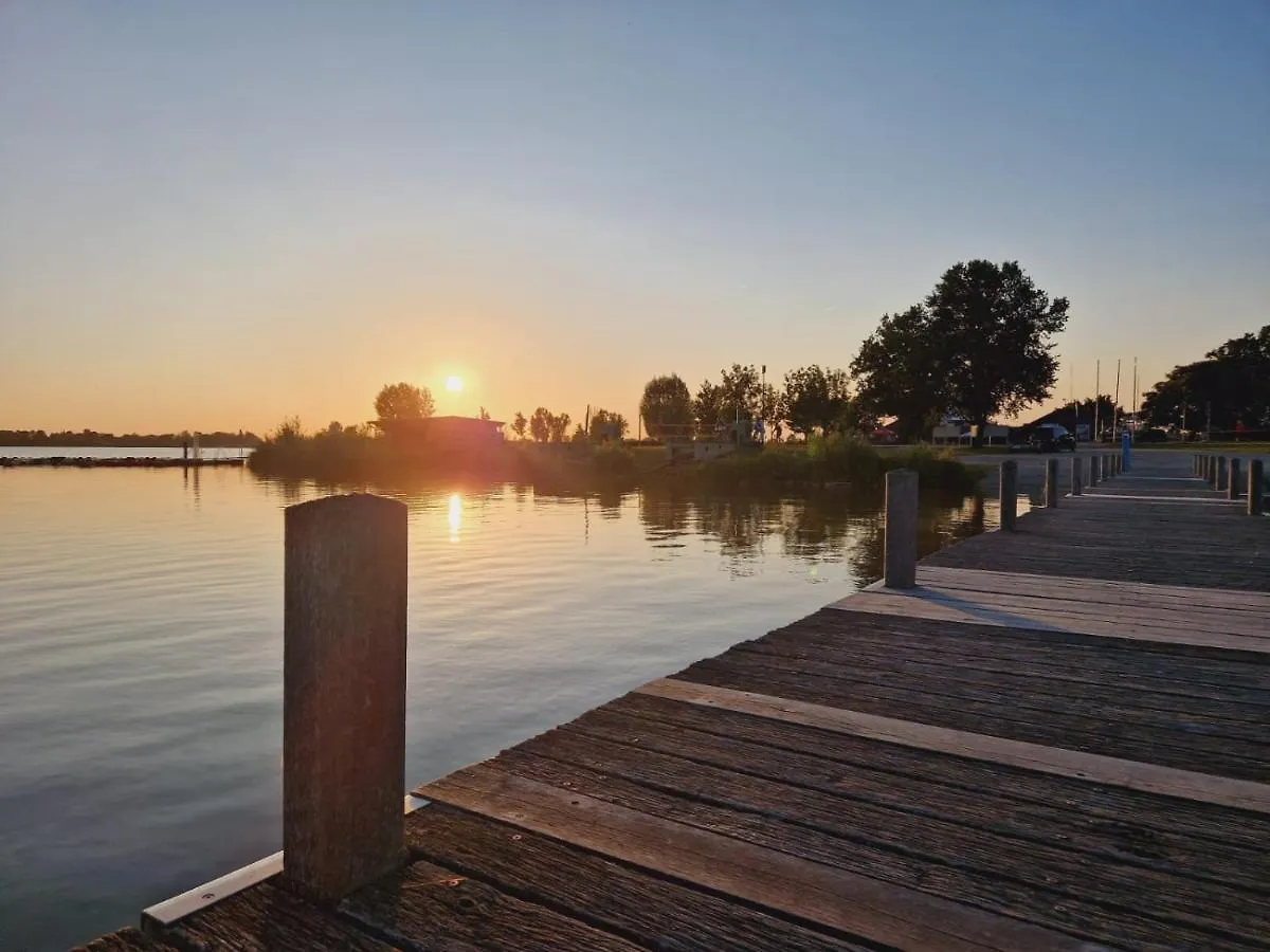 بيت للعطل Haus Am See Muhr am See ألمانيا